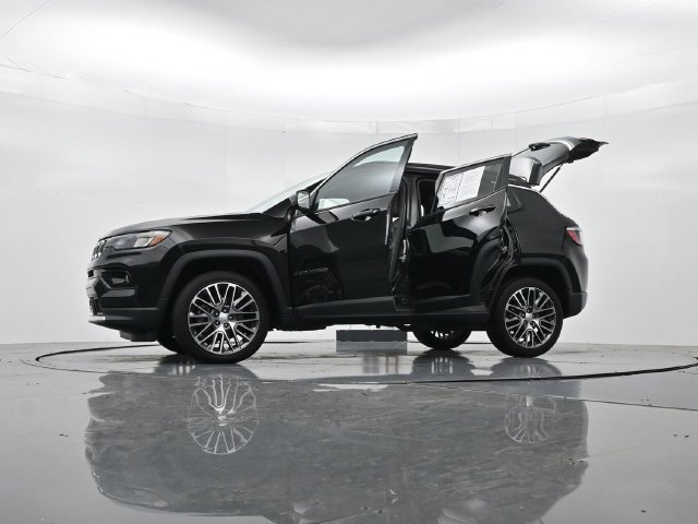 Used 2023 Jeep Compass Limited AWD/4WD image 56
