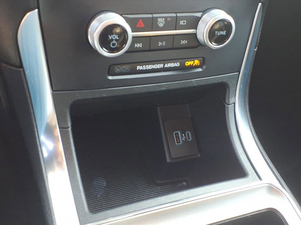 Certified 2023 Ford Edge ST image 19