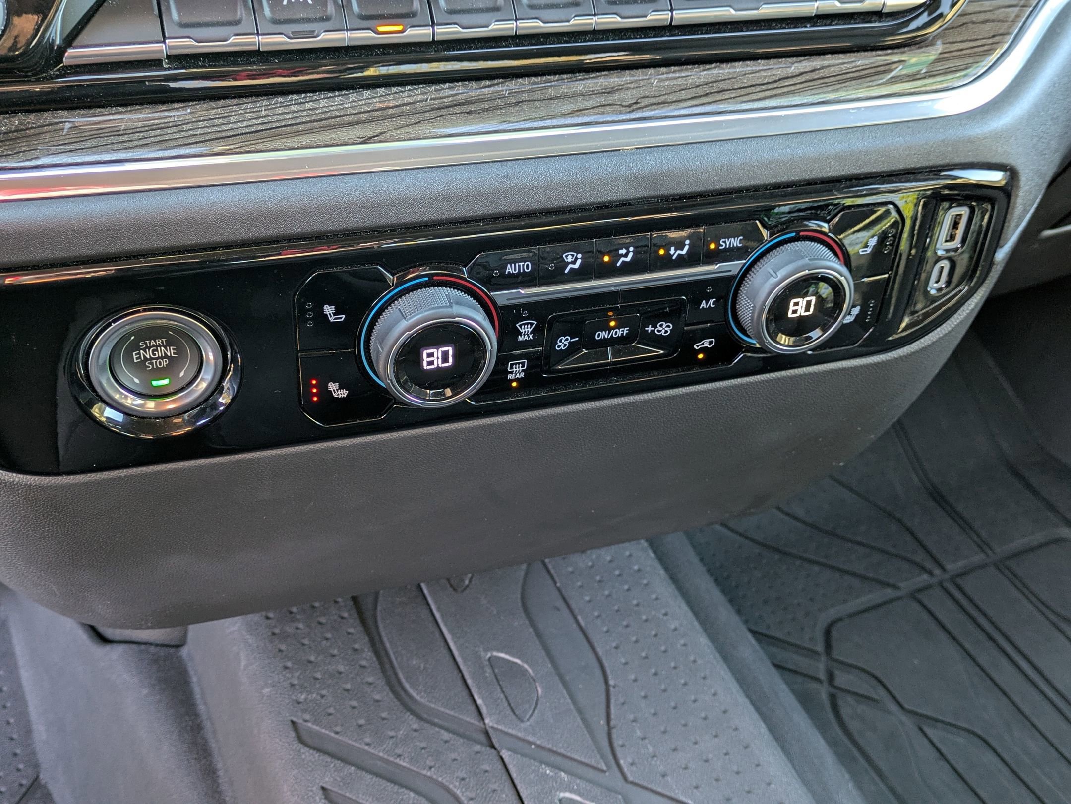 Used 2024 Chevrolet Silverado 1500 LT image 24