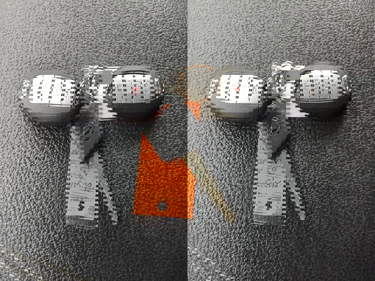 Used 2021 Nissan Titan SV w/ SV Convenience Package image 27