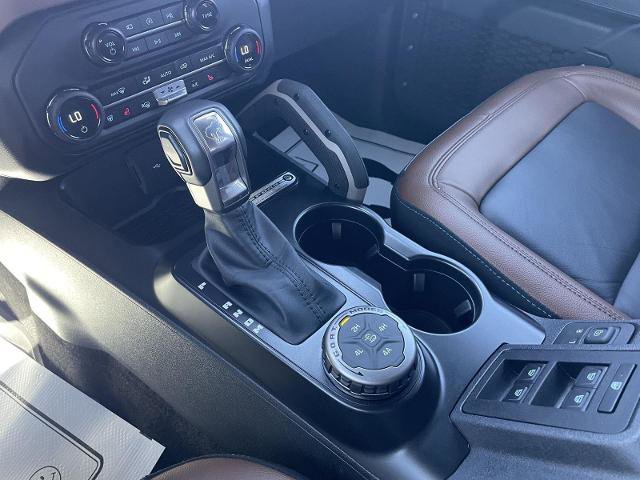 Certified 2024 Ford Bronco Outer Banks w/ Sasquatch Package AWD/4WD image 30