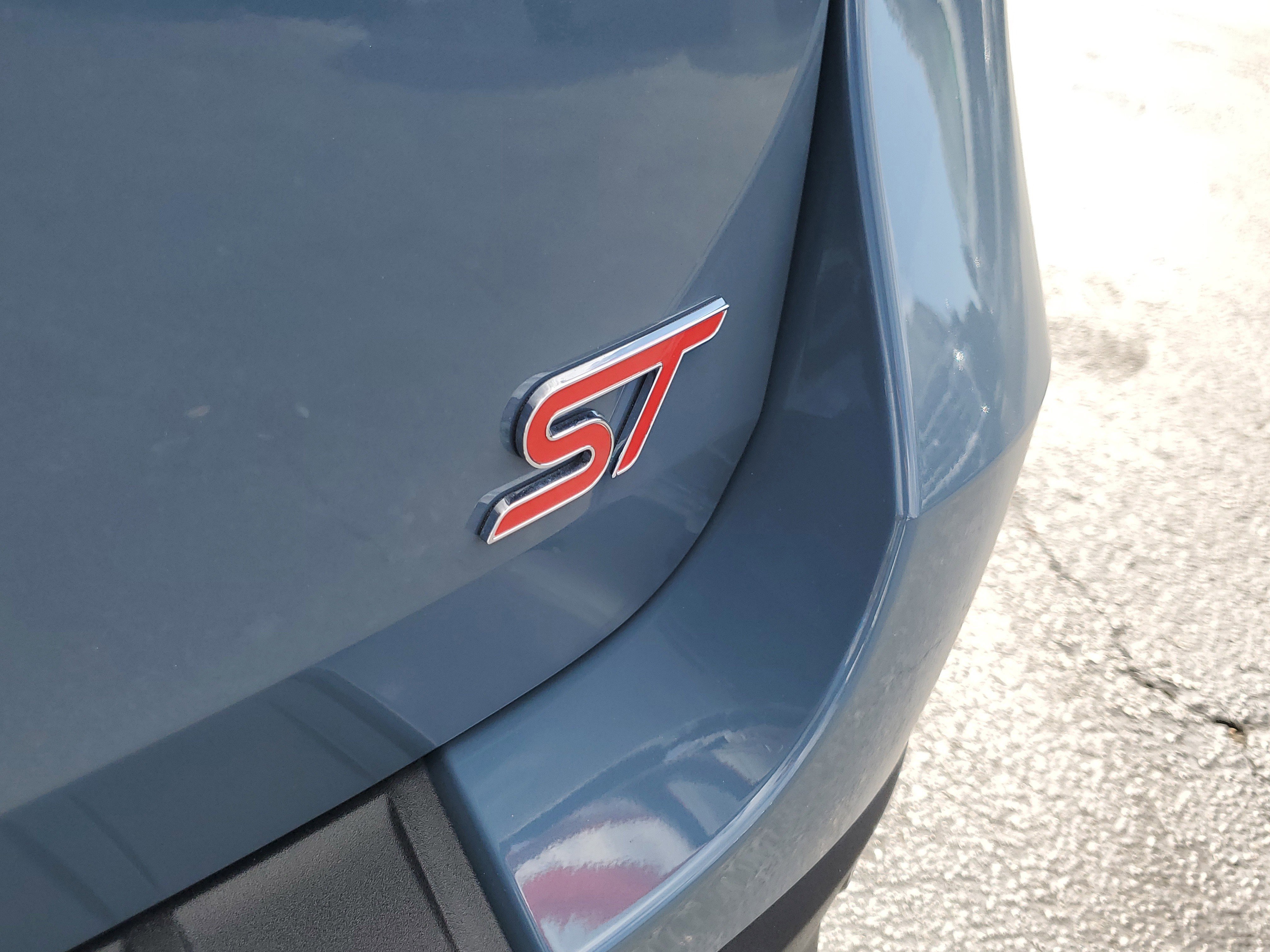 Certified 2025 Ford Explorer ST image 8