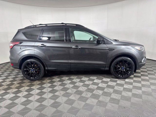 Certified 2018 Ford Escape SE w/ SE Sport Appearance Package AWD/4WD image 2