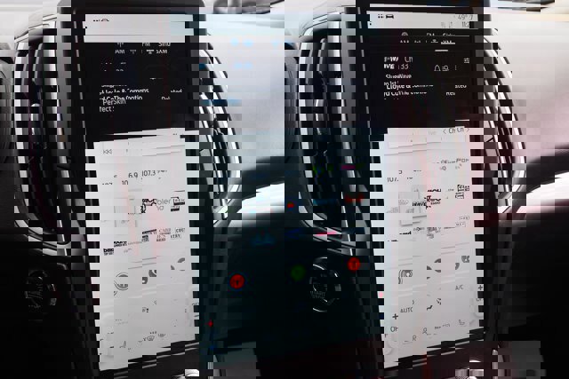 Certified 2024 Ford Edge SEL w/ Convenience Package image 26