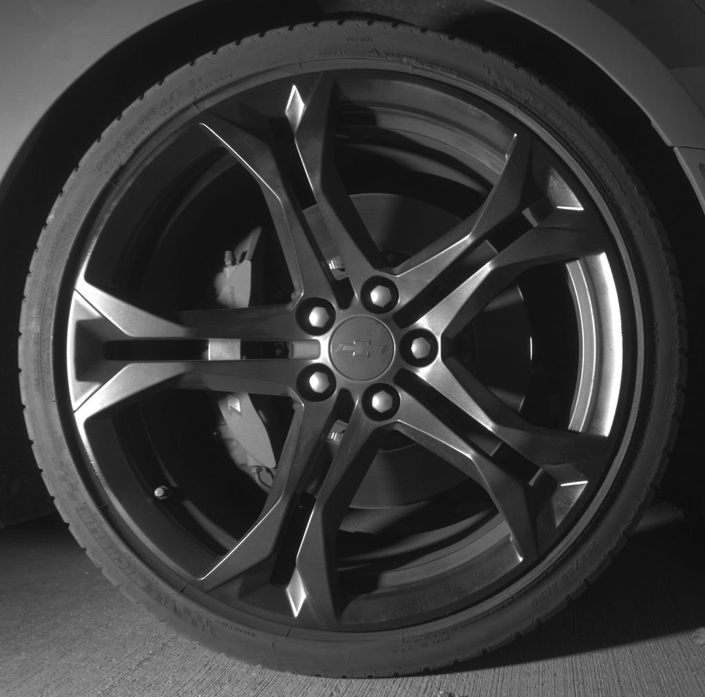Used 2018 Chevrolet Camaro SS RWD image 12