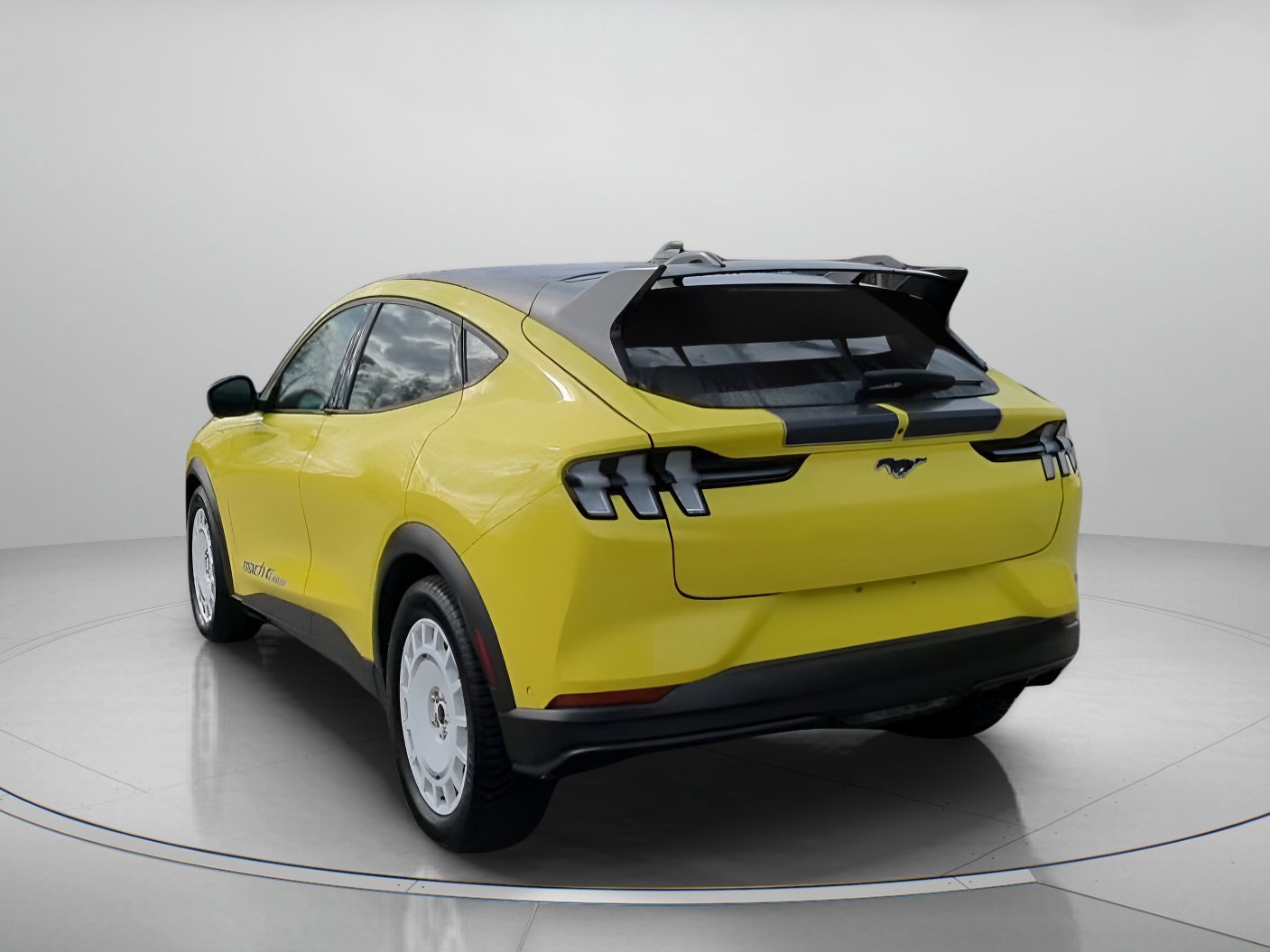 Certified 2024 Ford Mustang Mach-E GT image 14