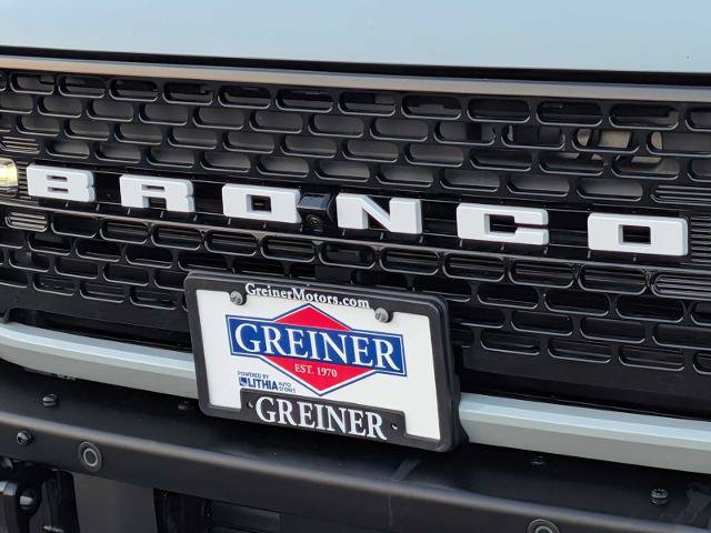 Certified 2024 Ford Bronco Wildtrak AWD/4WD image 11