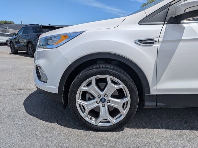 Certified 2019 Ford Escape Titanium AWD/4WD image 22