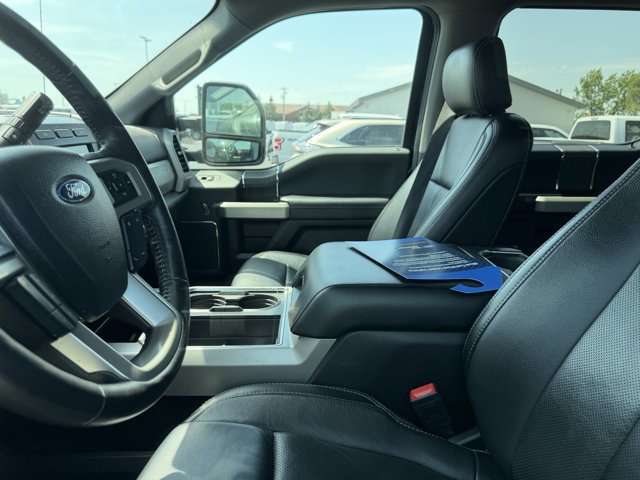 Certified 2020 Ford F350 Lariat w/ Chrome Package AWD/4WD image 3