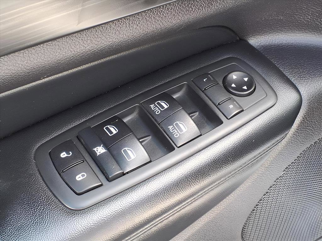 Used 2020 Jeep Grand Cherokee Laredo image 16