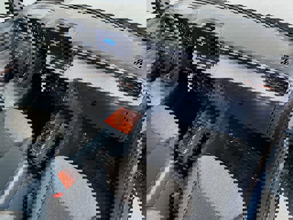 Certified 2022 Ford Maverick XLT image 32