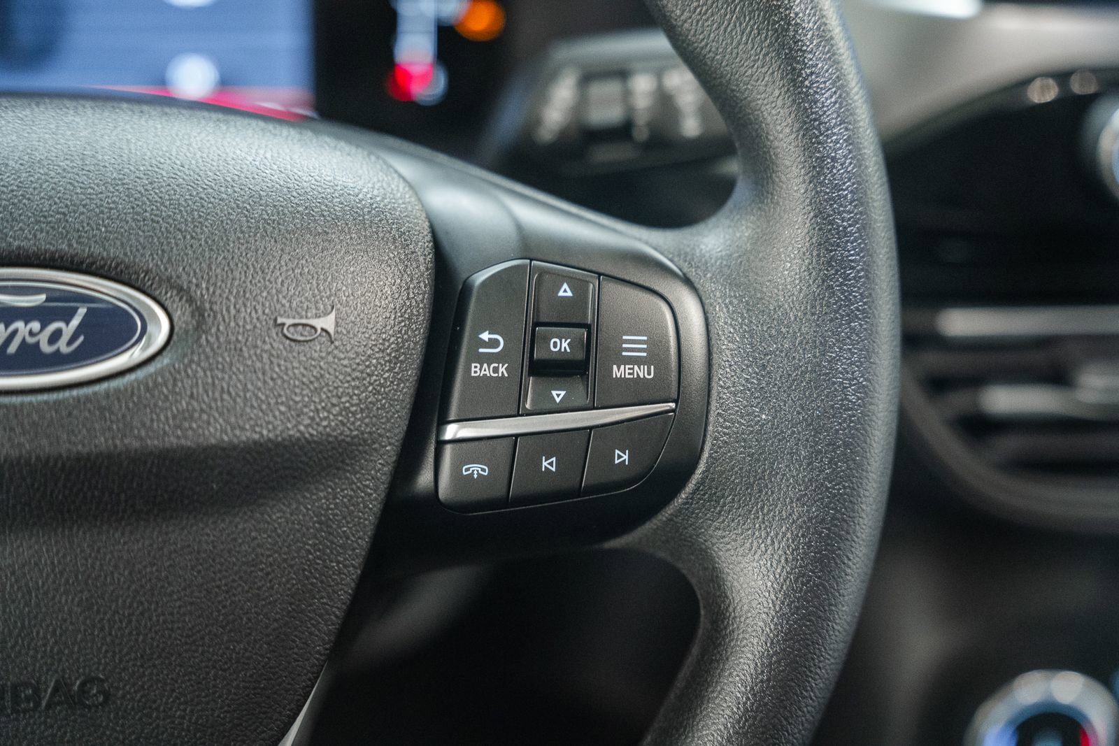 Certified 2025 Ford Escape Active image 29