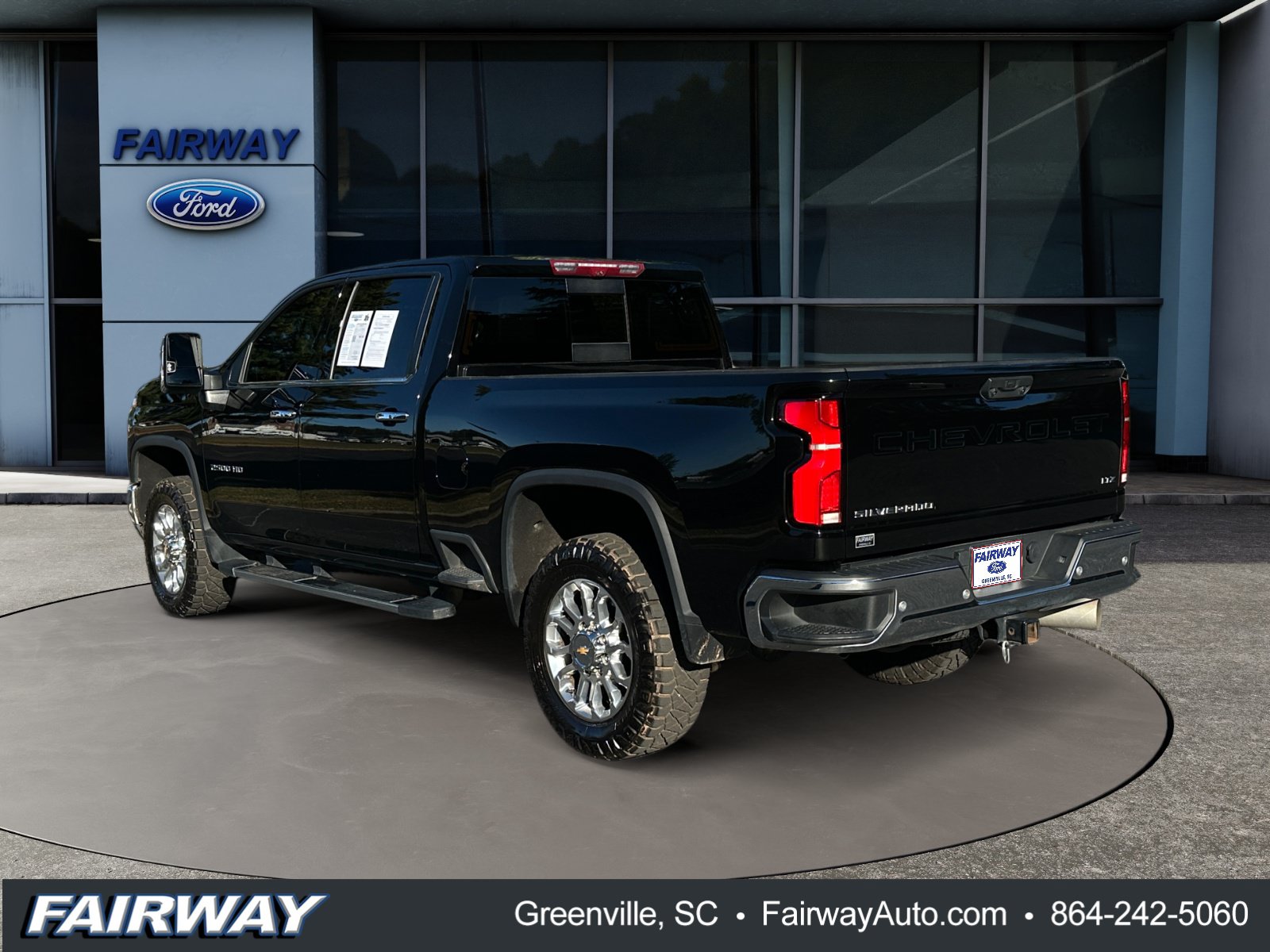 Used 2025 Chevrolet Silverado 2500 LTZ w/ LTZ Plus Package AWD/4WD image 4