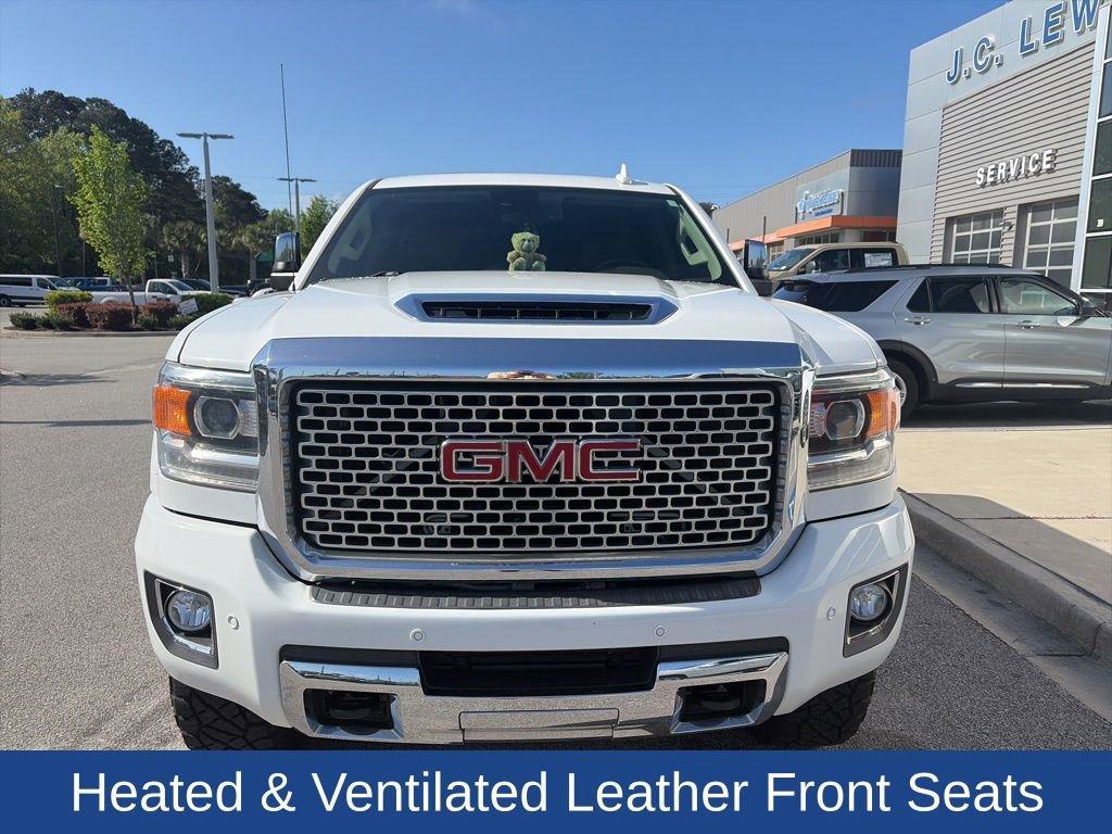 Used 2017 GMC Sierra 2500 Denali w/ Duramax Plus Package image 2