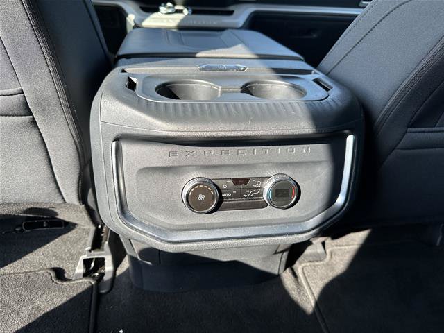 Certified 2025 Ford Expedition Active AWD/4WD image 24