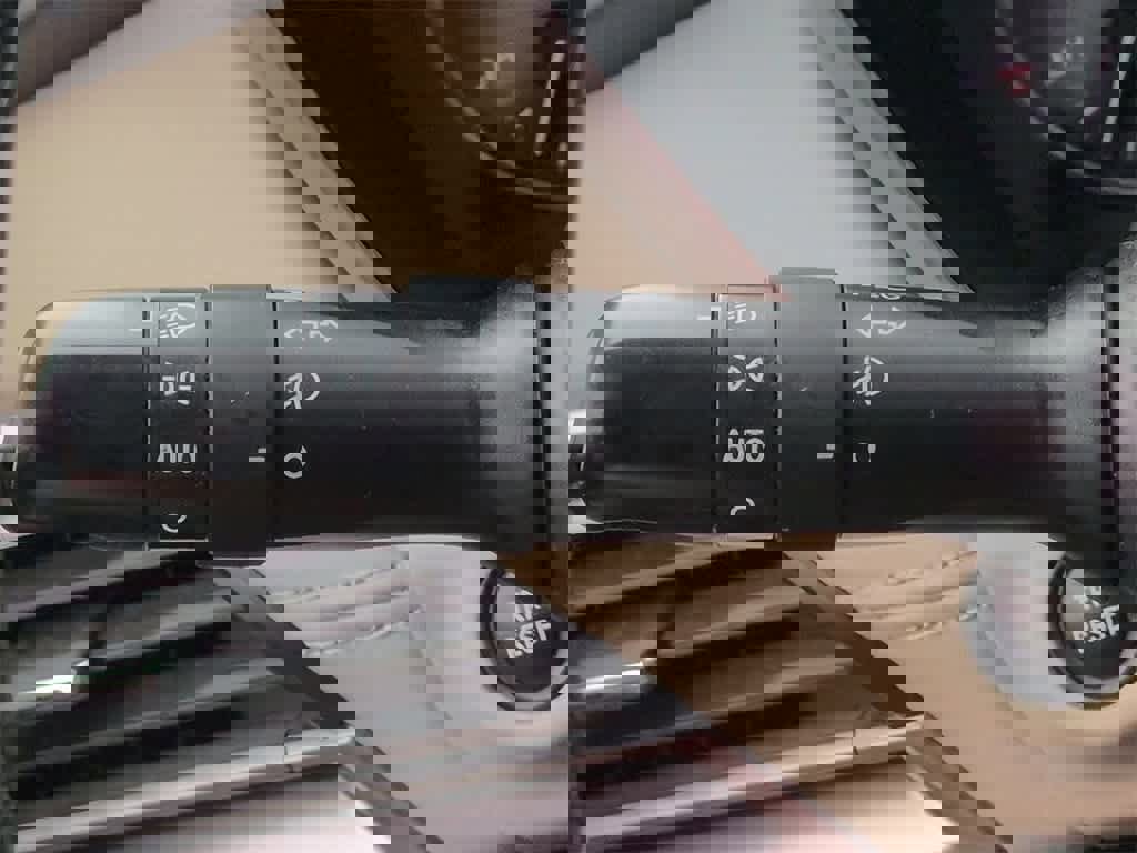 Used 2022 Subaru Outback Limited image 28