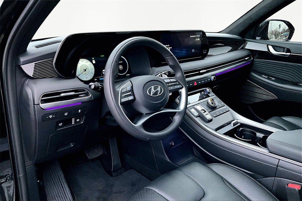 Used 2025 Hyundai Palisade Calligraphy image 14