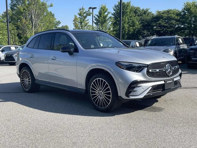 Used 2024 Mercedes-Benz GLC 300 4MATIC image 7