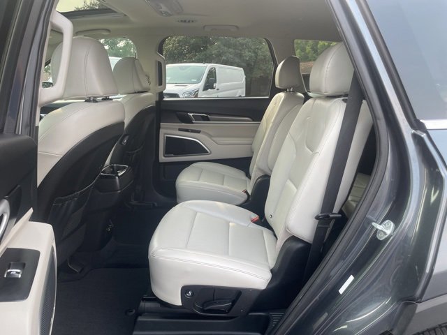 Used 2022 Kia Telluride S image 46