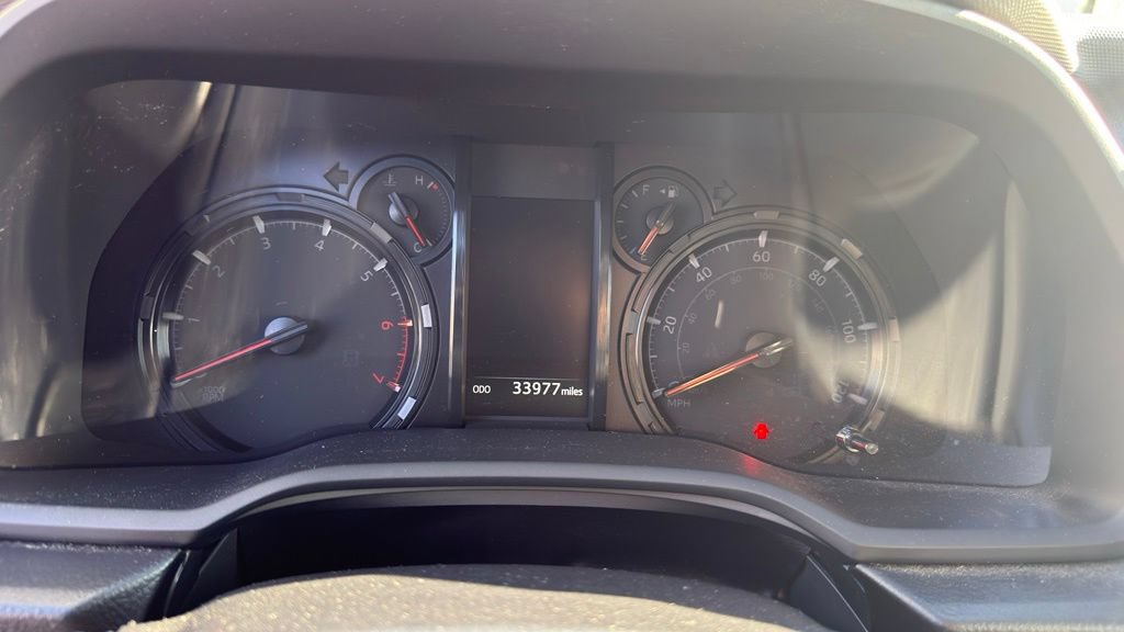 Used 2023 Toyota 4Runner SR5 AWD/4WD image 12