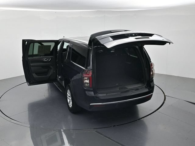 Used 2023 Chevrolet Suburban LT RWD image 48