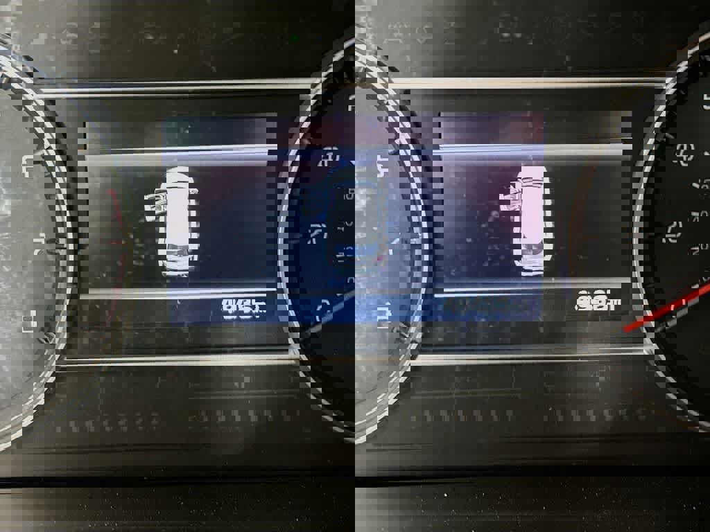 Used 2023 Kia Sorento LX image 23