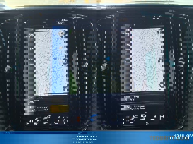 Used 2021 Volvo XC60 T5 Inscription w/ Advanced Package image 33