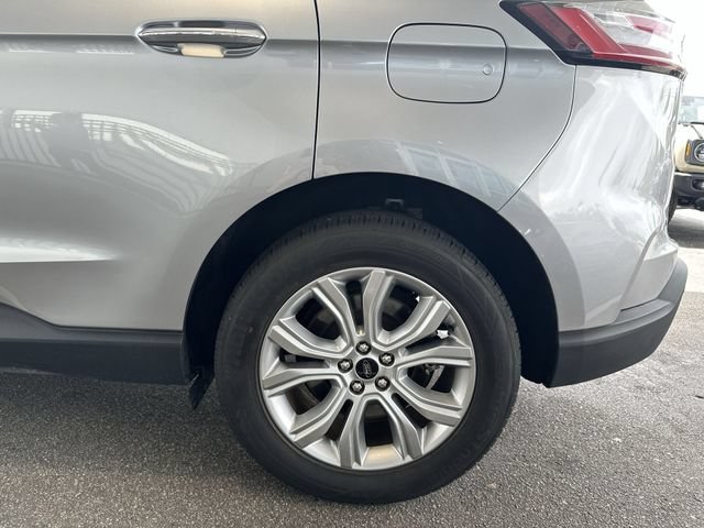 Certified 2024 Ford Edge Titanium AWD/4WD image 10