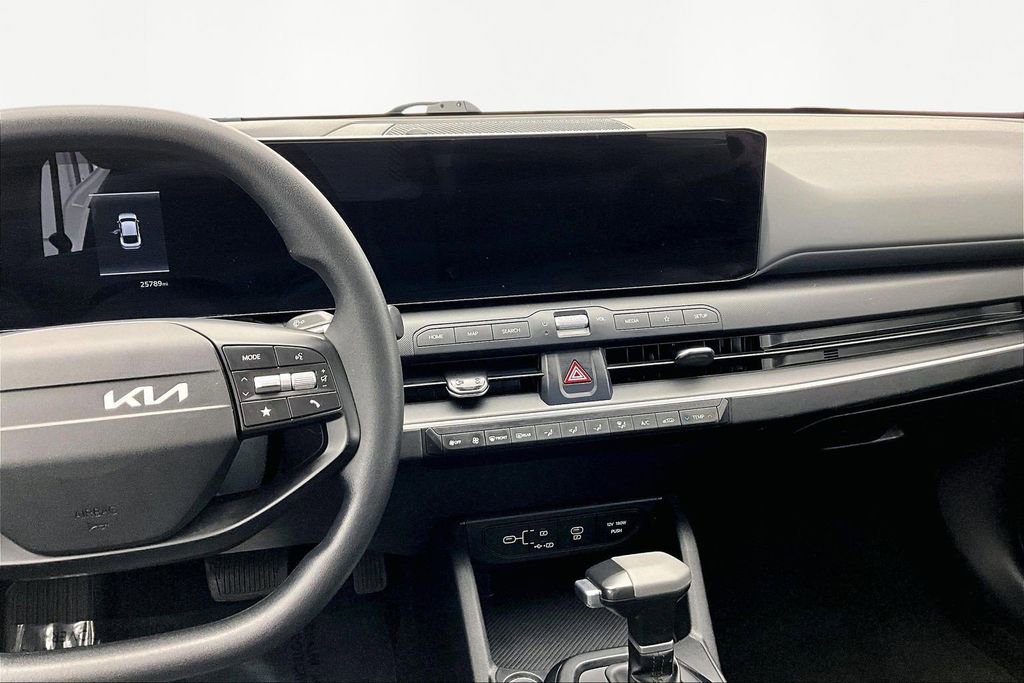 Used 2025 Kia K4 FWD image 6