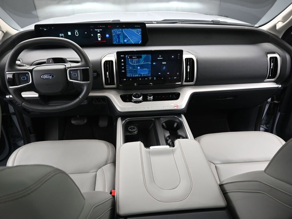 Certified 2025 Ford Expedition Active AWD/4WD image 50