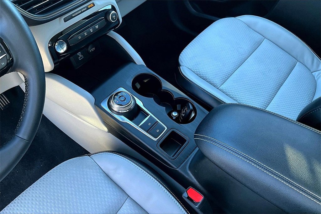 Certified 2023 Ford Escape SE image 15