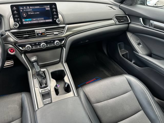 Used 2018 Honda Accord Sport image 14
