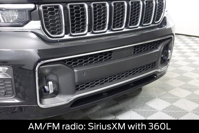 Used 2023 Jeep Grand Cherokee L Overland image 16