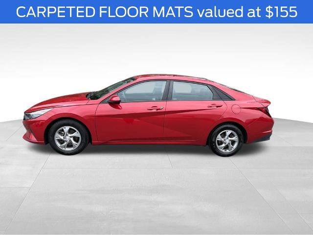 Used 2021 Hyundai Elantra SE w/ Cargo Package FWD image 5