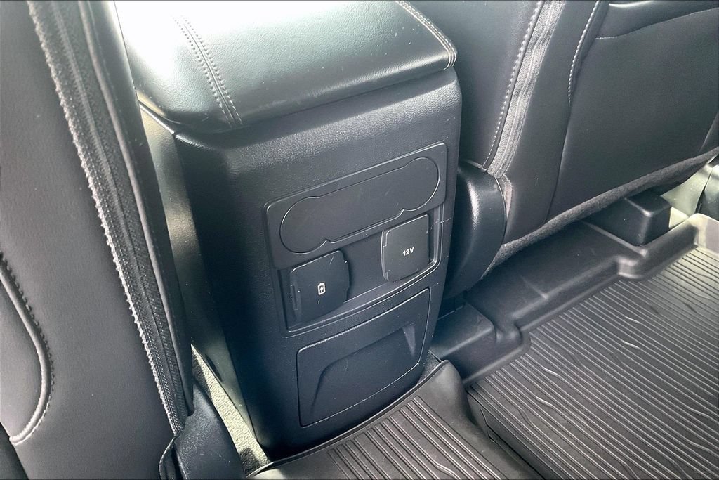 Certified 2023 Ford Explorer XLT w/ Equipment Group 202A RWD image 34