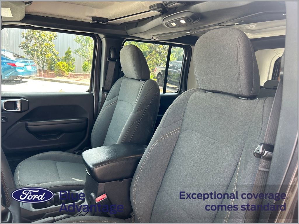 Used 2024 Jeep Wrangler Unlimited AWD/4WD image 11