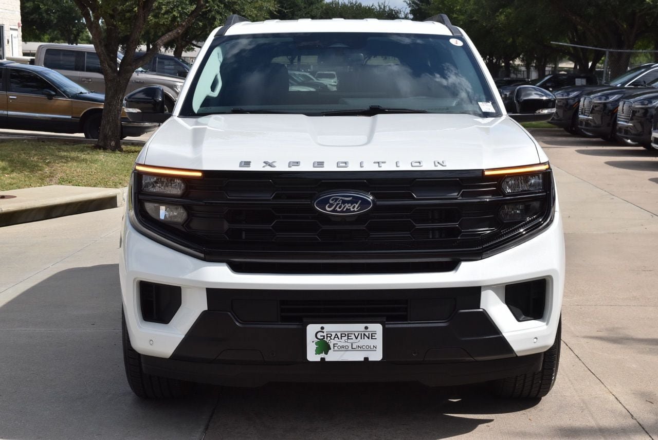 Certified 2026 Ford Expedition Active RWD image 3