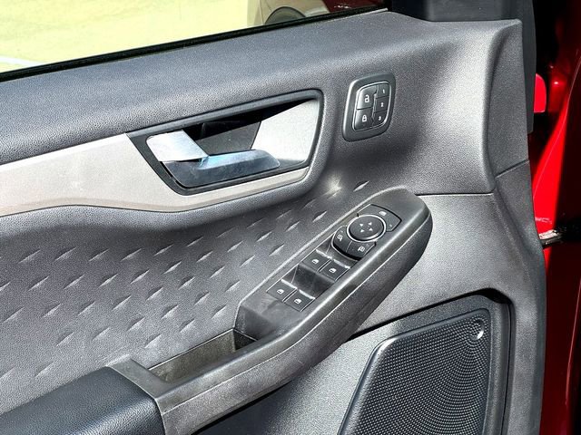 Certified 2020 Ford Escape SEL image 9