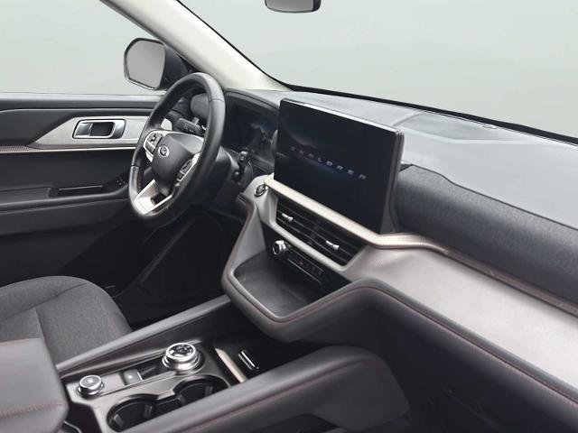 Certified 2025 Ford Explorer Active AWD/4WD image 14