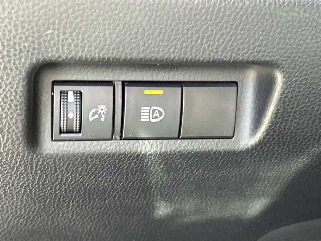 Used 2022 Toyota RAV4 LE FWD image 32