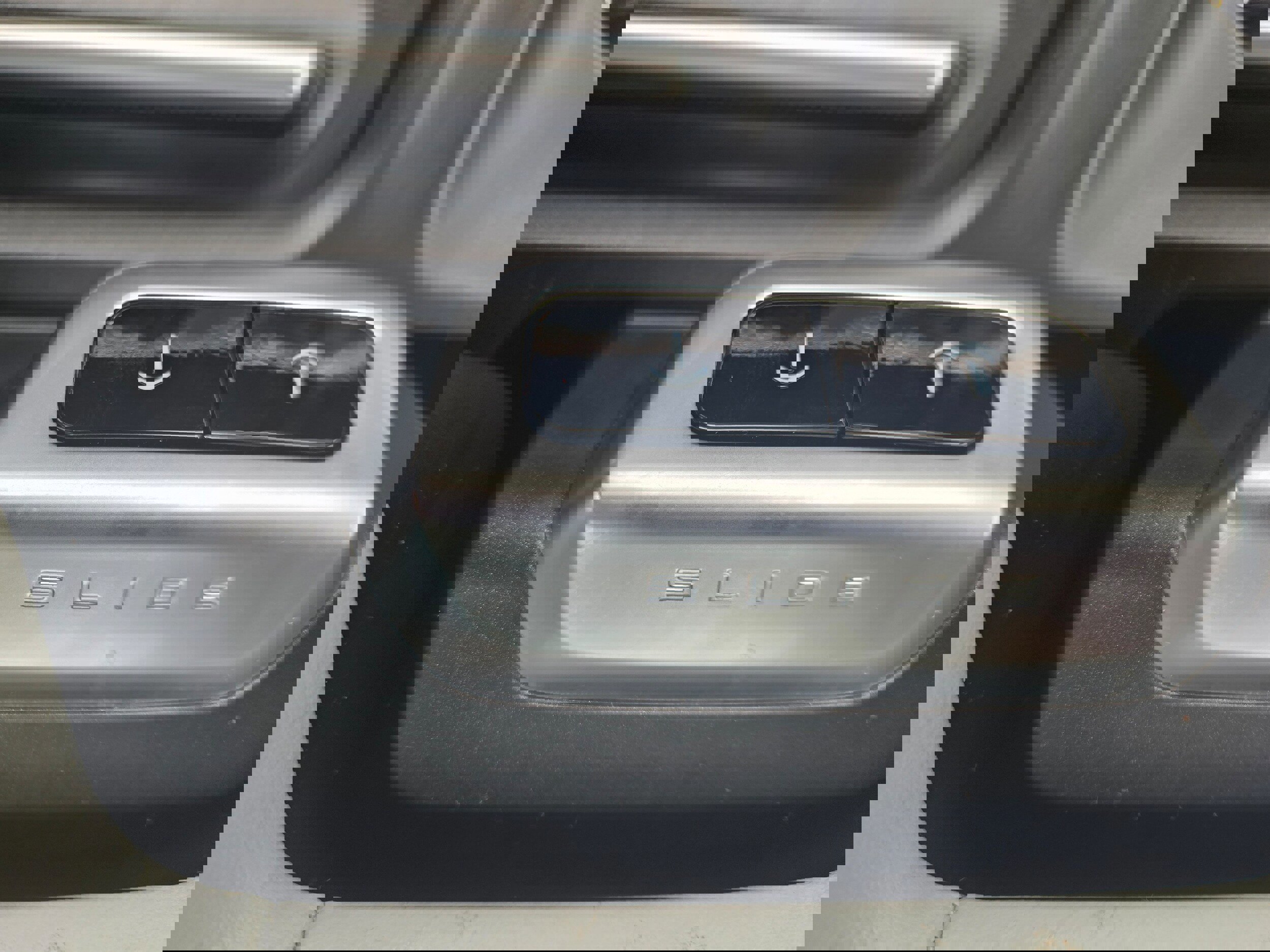 Certified 2025 Ford Expedition Platinum image 29