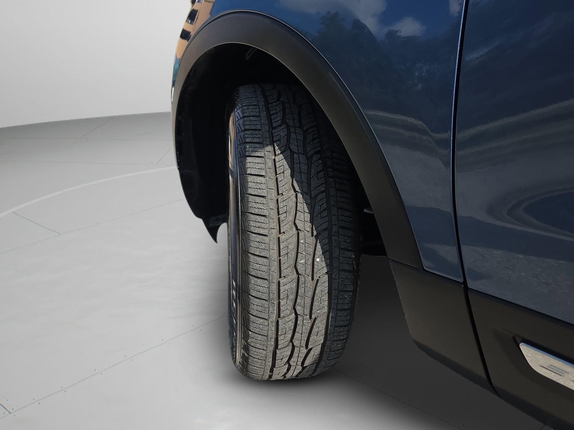 Certified 2018 Ford Explorer XLT w/ Equipment Group 202A image 63