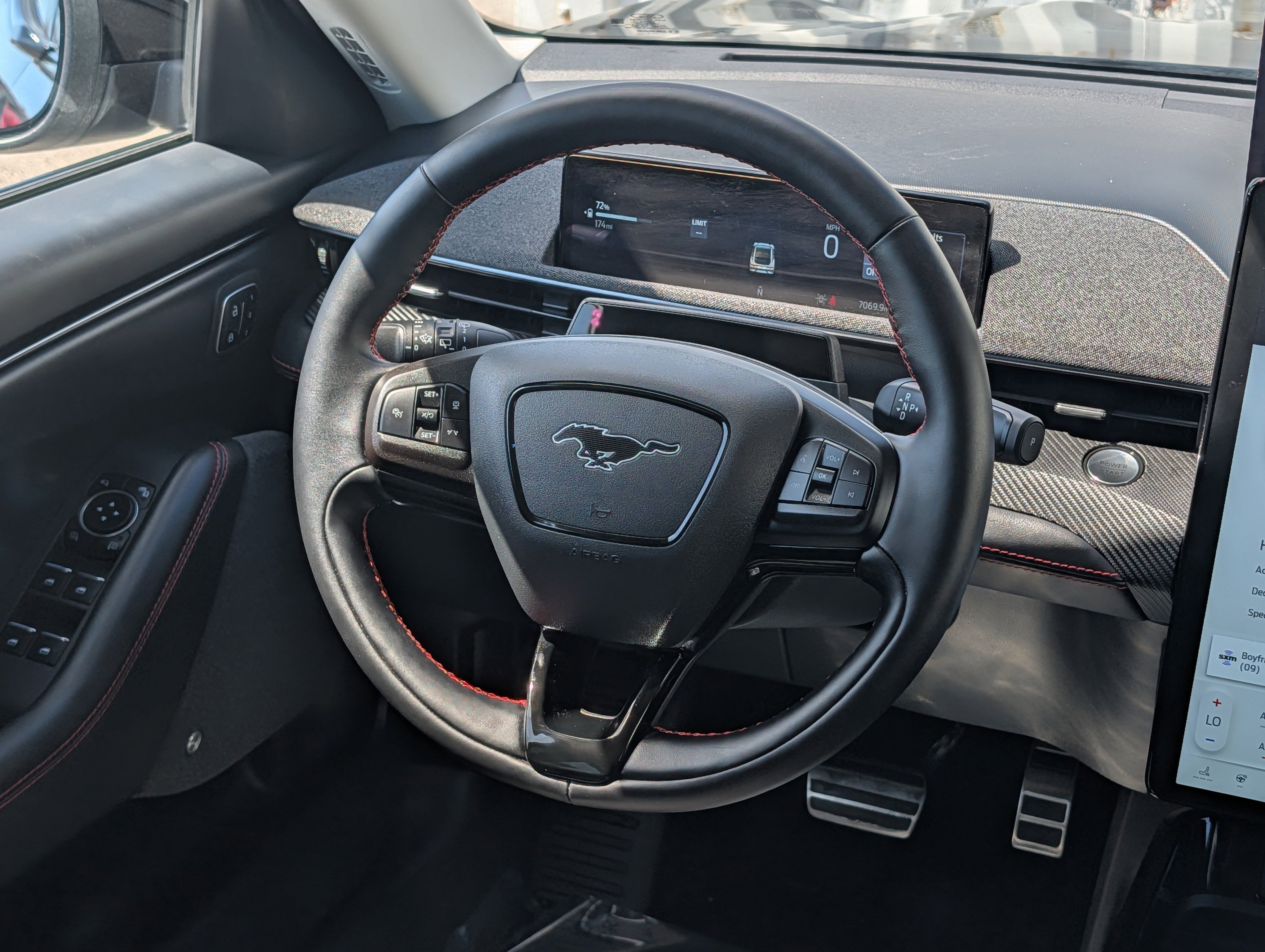 Certified 2025 Ford Mustang Mach-E Premium w/ Sport Appearance Package AWD/4WD image 17