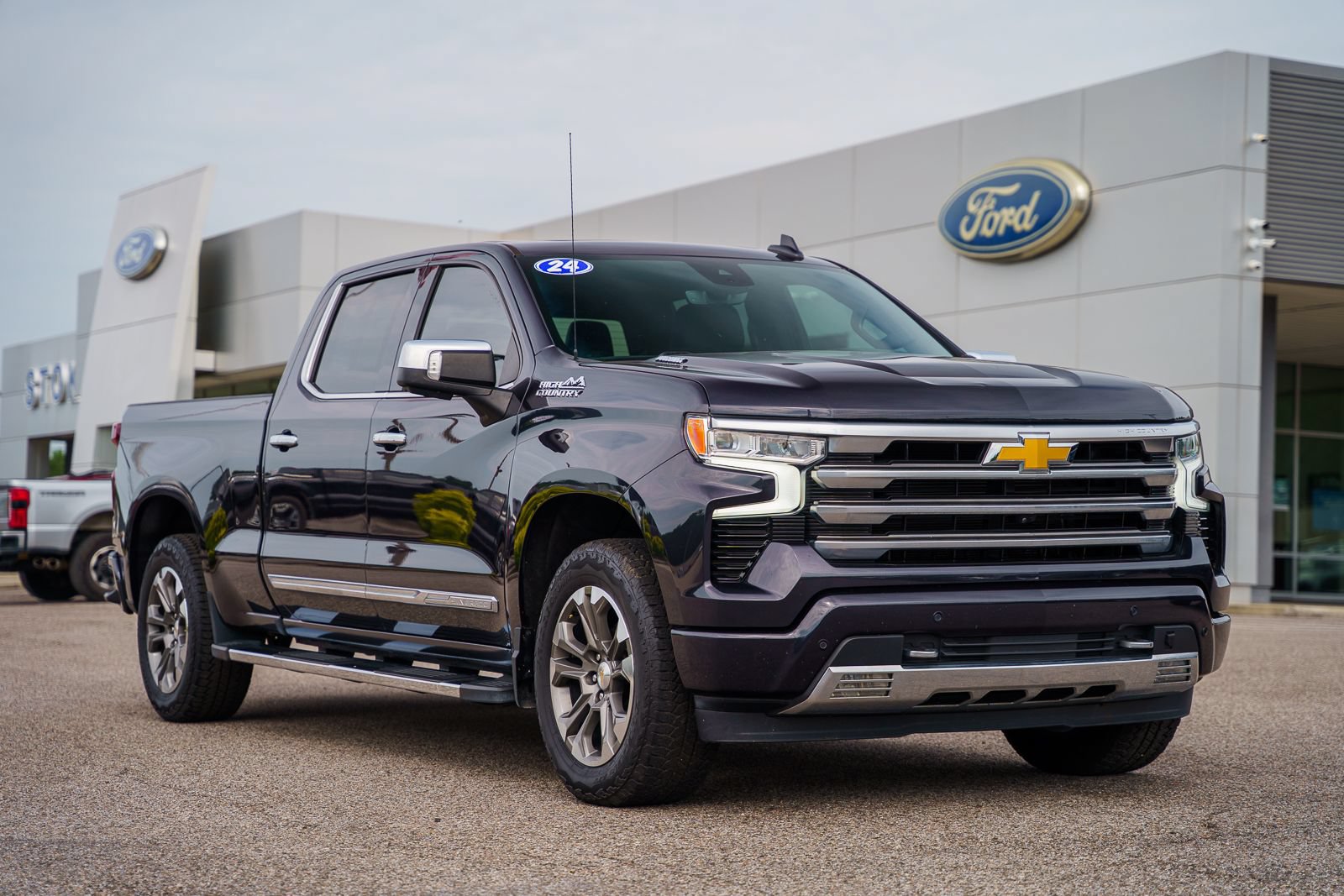 Used 2024 Chevrolet Silverado 1500 High Country w/ Technology Package