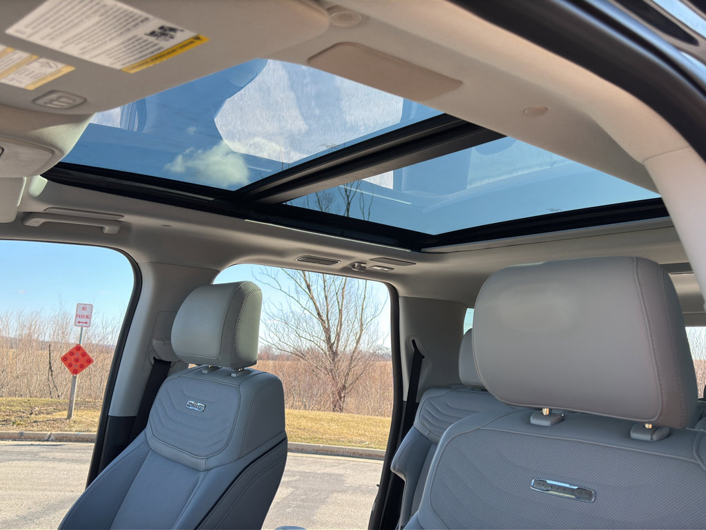 Certified 2025 Ford Expedition Max Platinum w/ Platinum Ultimate Package image 21