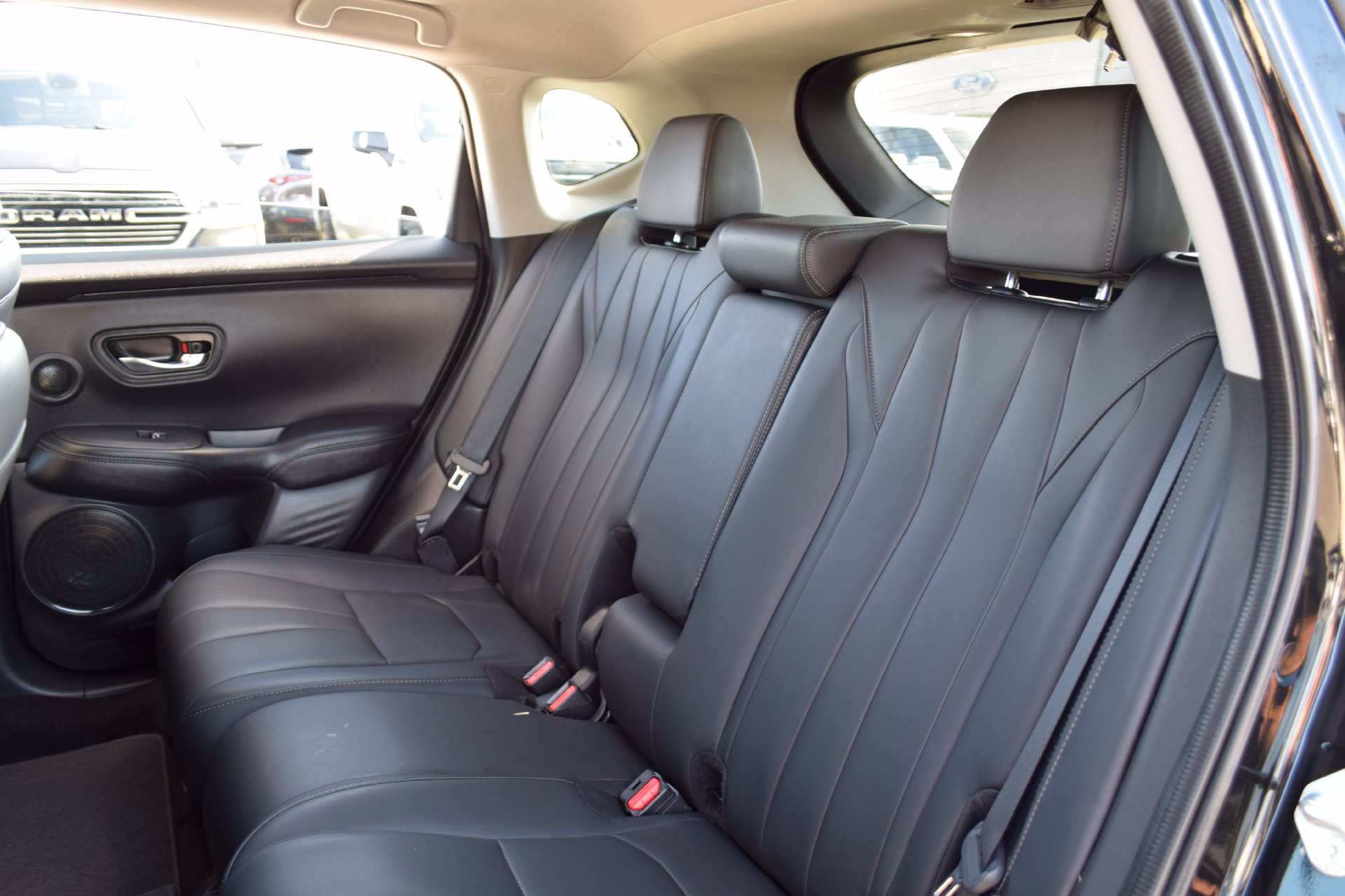 Used 2025 Acura ADX AWD image 18