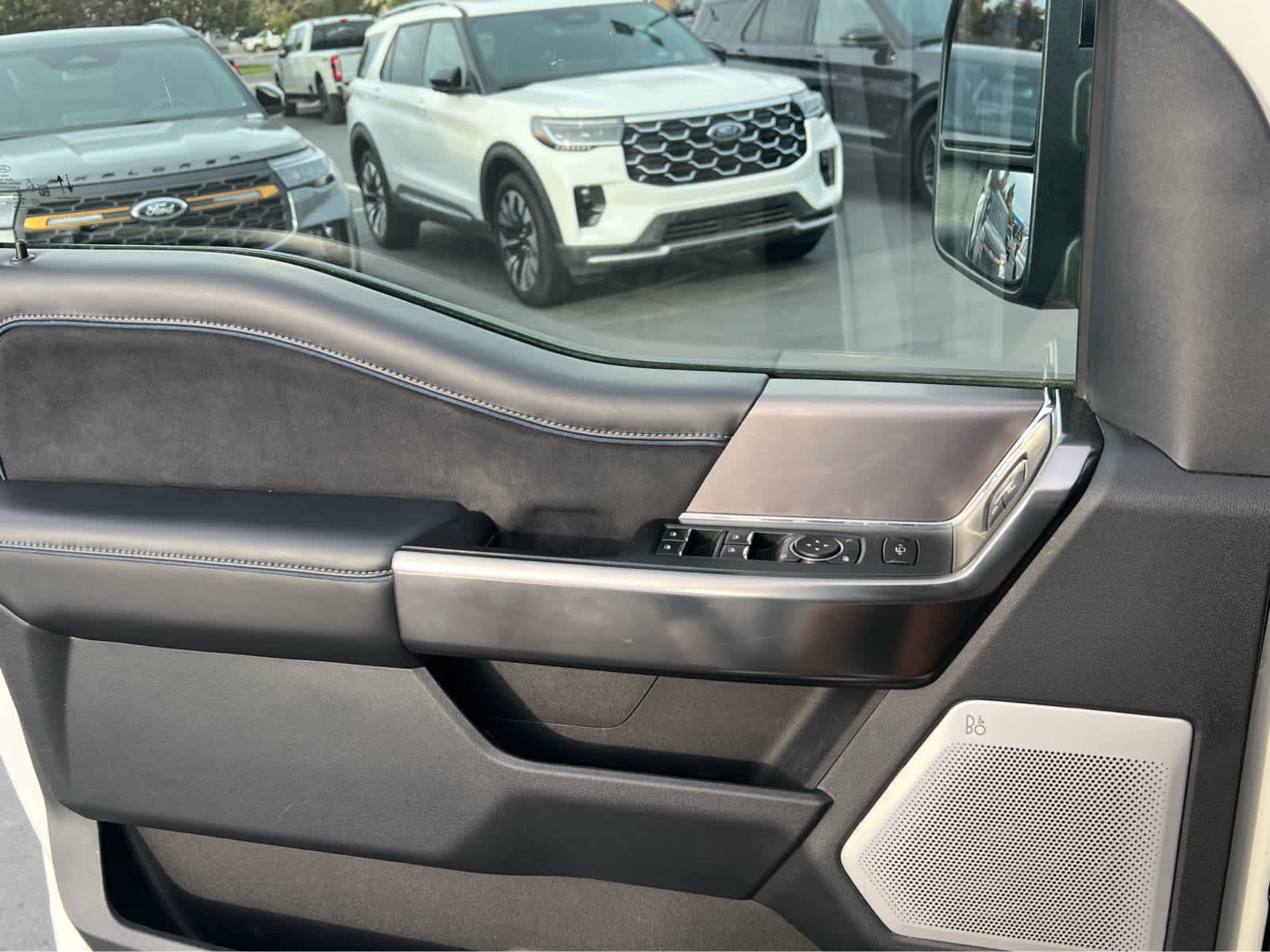 Certified 2026 Ford F350 Platinum AWD/4WD image 30