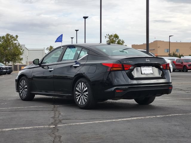 Used 2024 Nissan Altima 2.5 SV FWD image 5