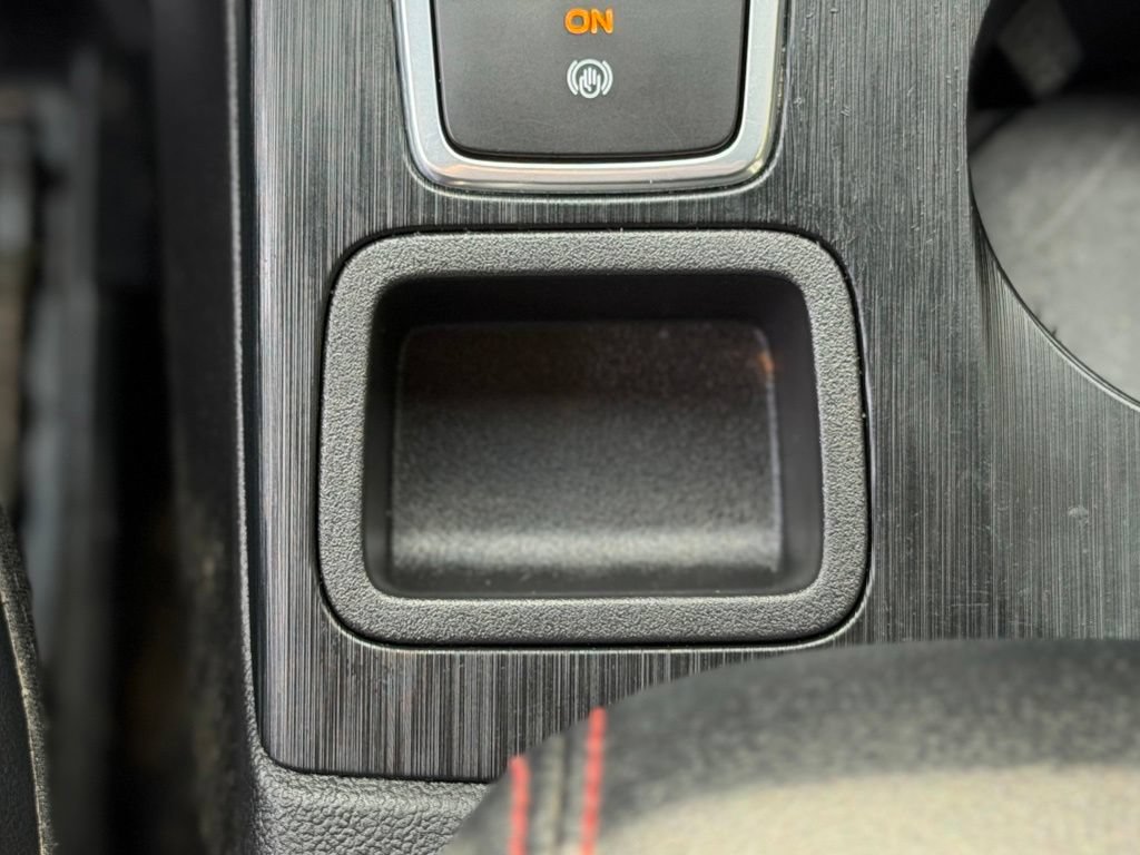 Certified 2023 Ford Escape ST-Line Select w/ Tech Pack #1 AWD/4WD image 17