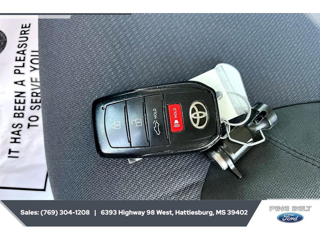 Used 2023 Toyota Tundra SR5 AWD/4WD image 11